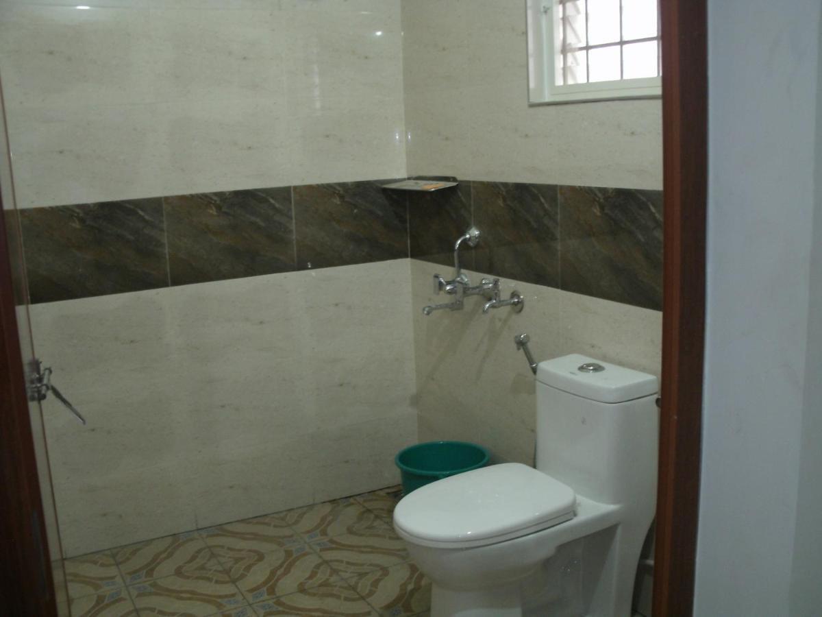 Jacaranda Holiday Home Kochi Exterior photo